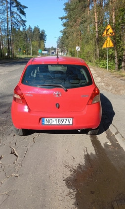 Toyota Yaris cena 9900 przebieg: 102000, rok produkcji 2007 z Kostrzyn nad Odrą małe 7